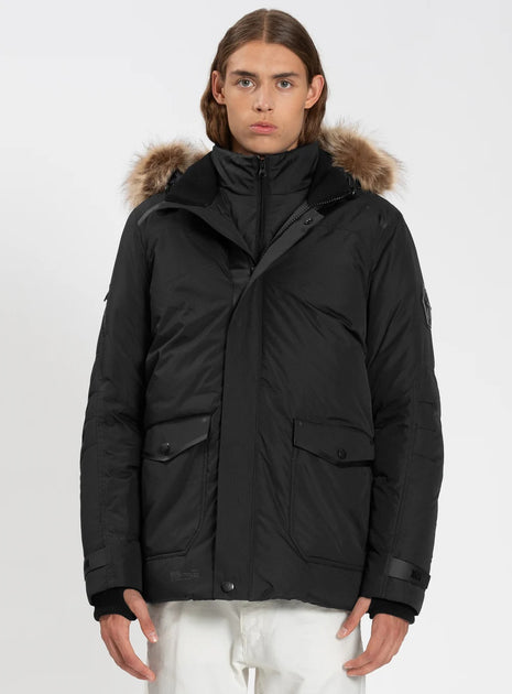 7568106F-Black-